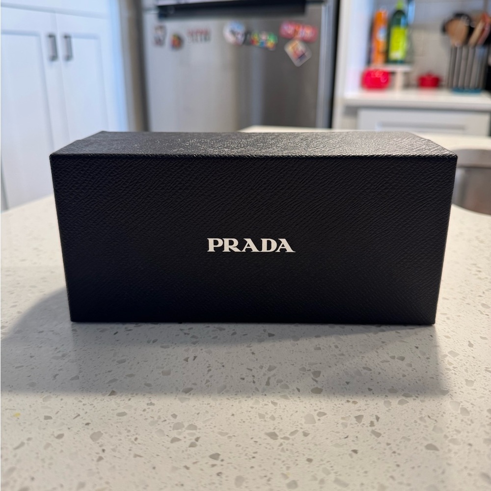 Prada Black Women's Sunglasses - Picture 14 of 16